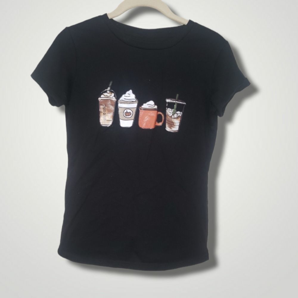 Coffee addict Starbucks tee small